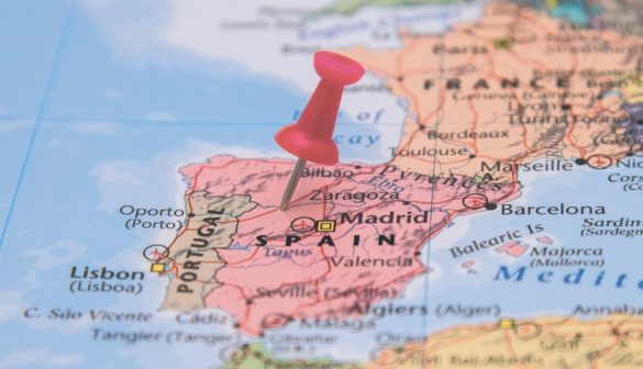 How to immigrate to Spain: types of visas and residence permission